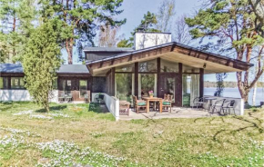Amazing Home In Strängnäs With House Sea View